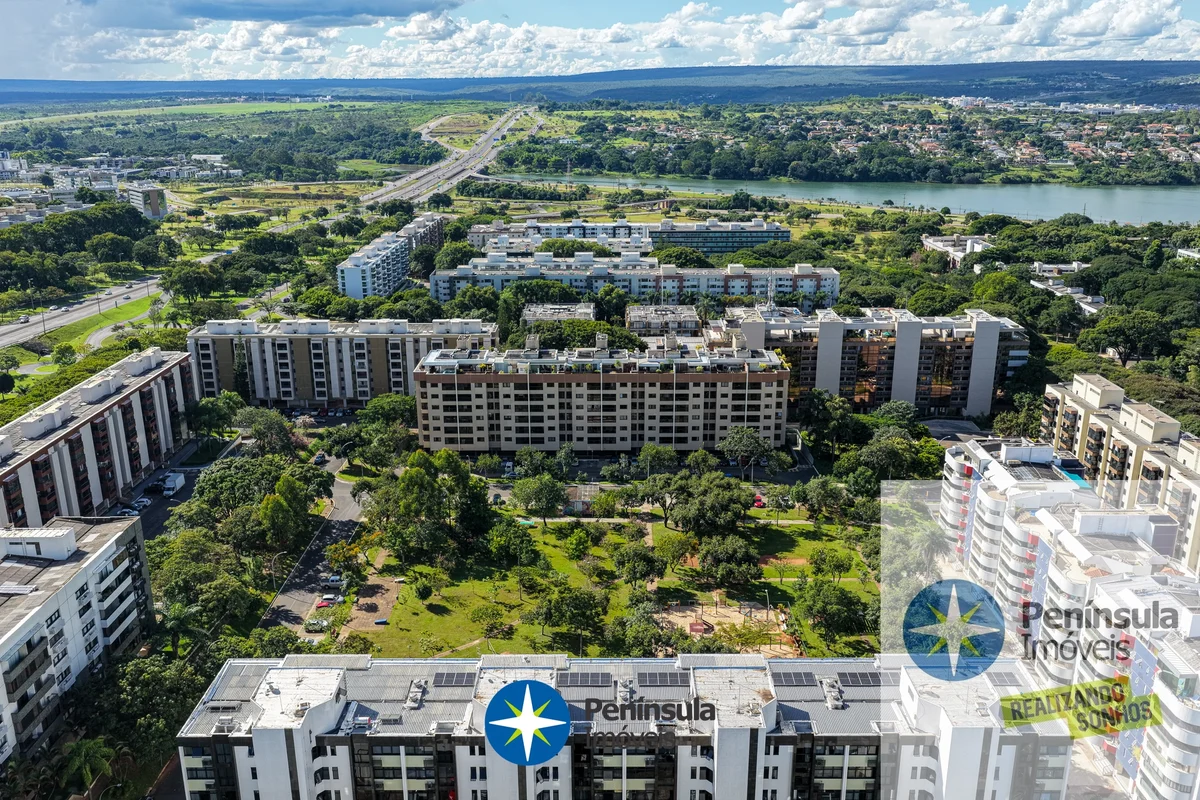 Apto na 215 Norte, à 100 metros do parque com Vista livre panorâmica.Cobertura m...
