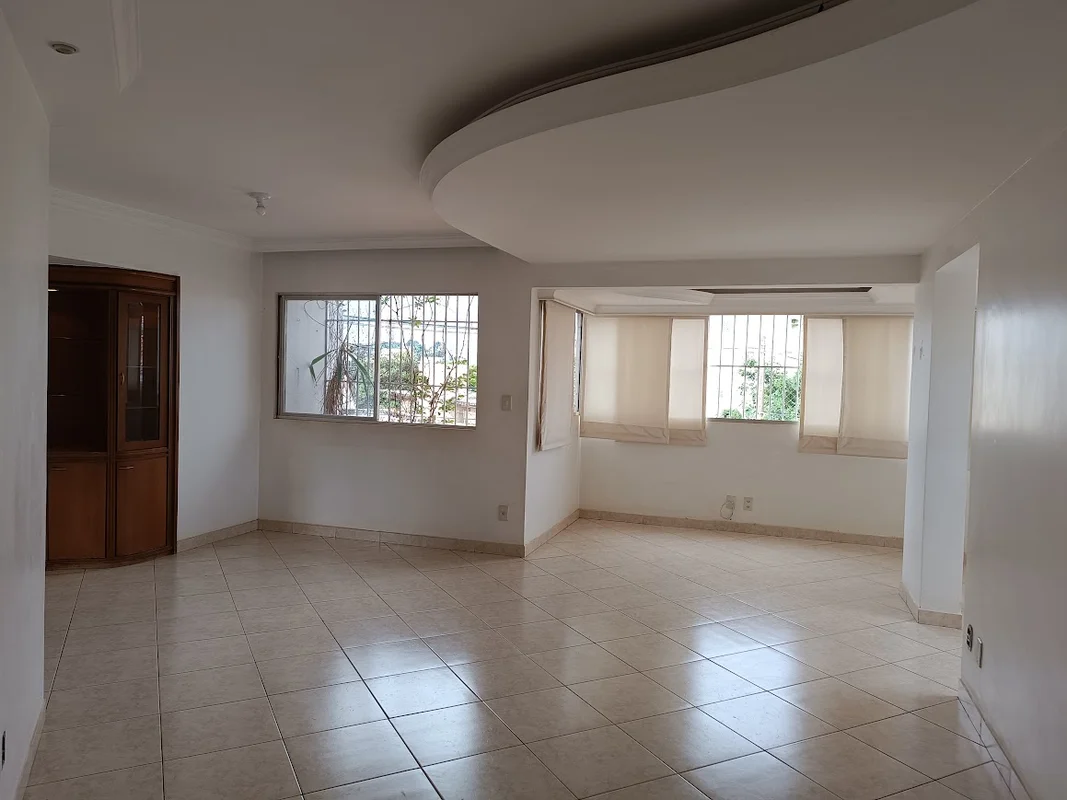 Descubra este excelente apartamento localizado na Rua 88, no SETOR SUL, em Goiân...