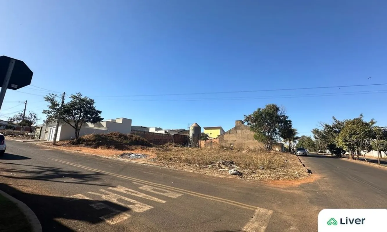 Área para locação no Parque das Laranjeiras, Rio Verde\/GO.Oportunidade imperdív...