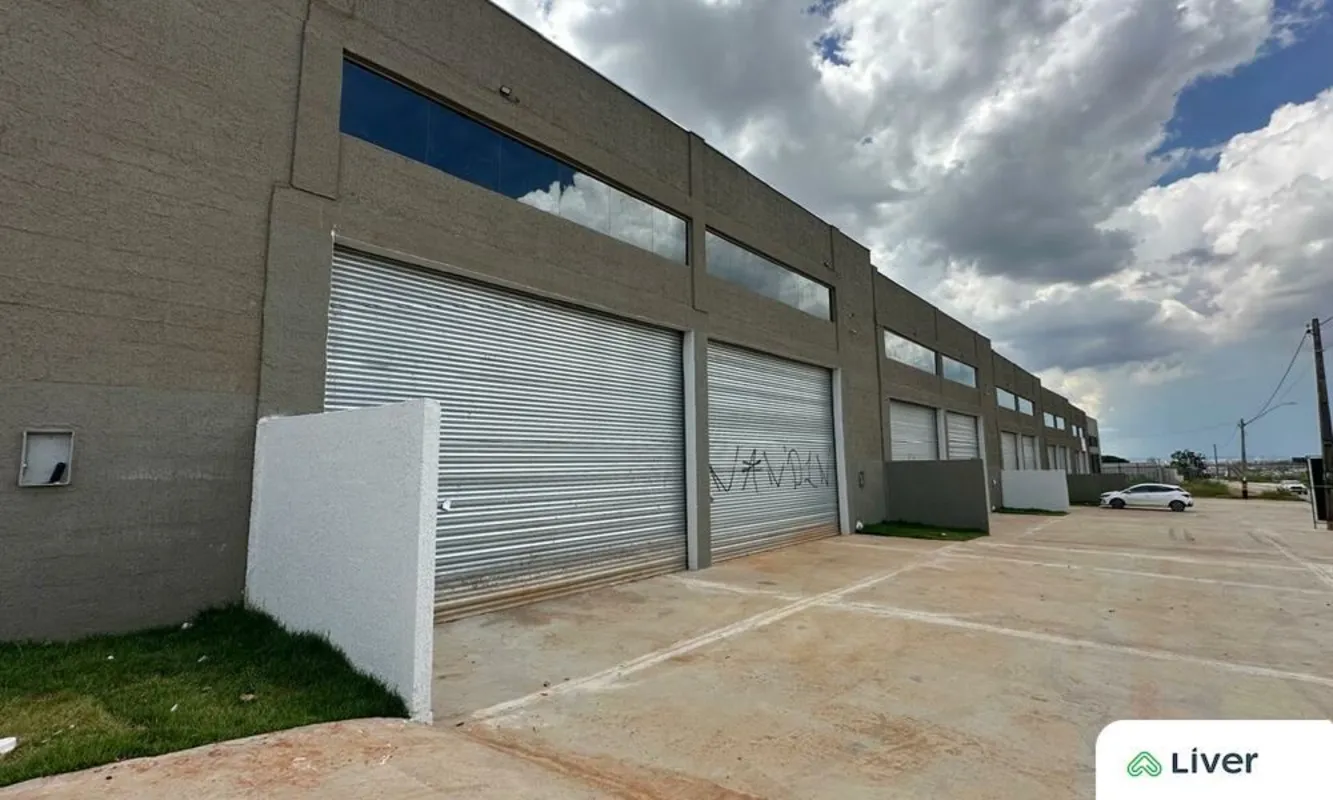 ?? Galpão Comercial para Locação – Expansível | Saída para Rio VerdeExcelente ga...