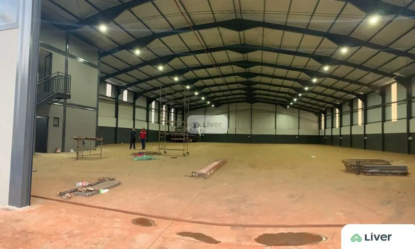 Galpão com 1650 m² para locação na Cidade Empresarial Nova Aliança, Rio Verde\/G...