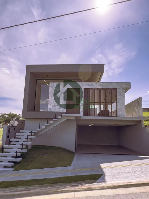  Casa Vale do Nápoles com 4 suítes plenas + office e 4 vagas de garagem. Área co...