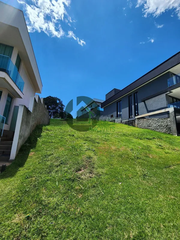 Terreno a venda dentro do condomínio Vale Verde em Senador Canedo com vista exce...