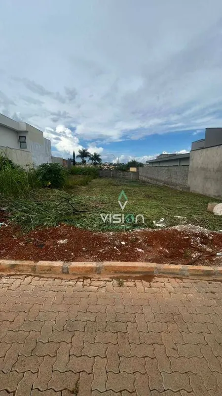 Venda em Vicente Pires, no Condomínio Vale dos Cristais Colônia Agrícola Trecho ...