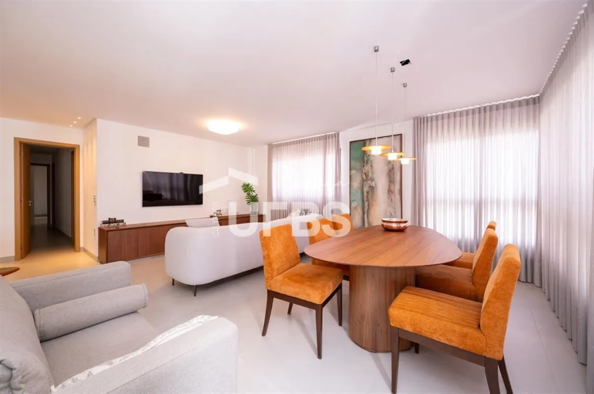 COD U-0030743 - Apartamento à venda no Setor Bueno, 3 suítes plenas, 2 vagas, em...