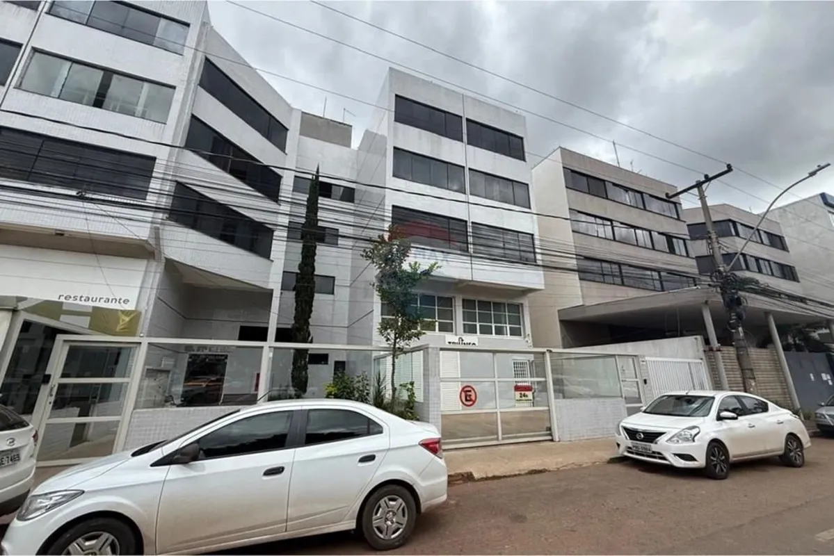 RE/MAX Prime vendeExcelente oportunidade comercial com mezanino e loja localizad...