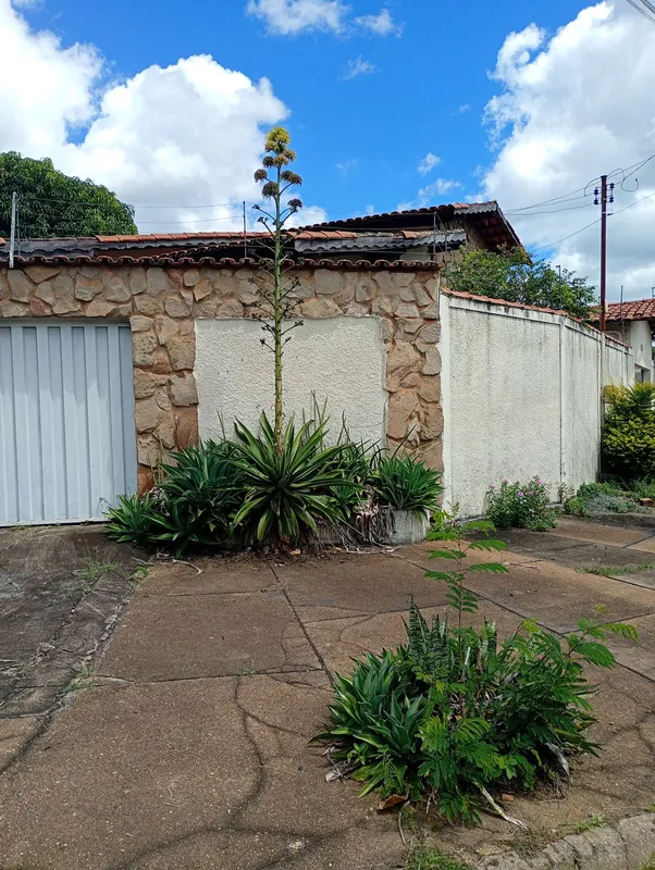 Casa à Venda em Caldas Novas – Setor Caldas OesteCaracterísticas principais:- ??...
