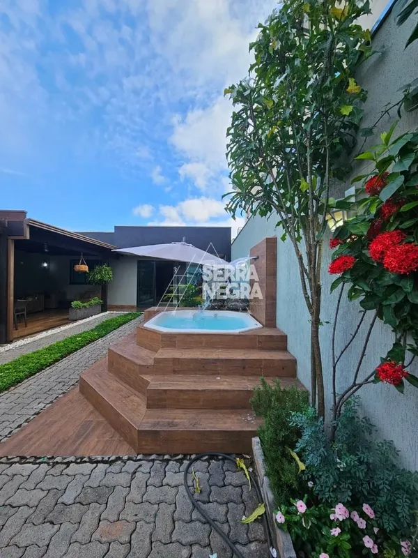 ESCRITURA DE POSSE - NÃO ACEITA FINANCIAMENTO. Casa moderna em condomínio fechad...