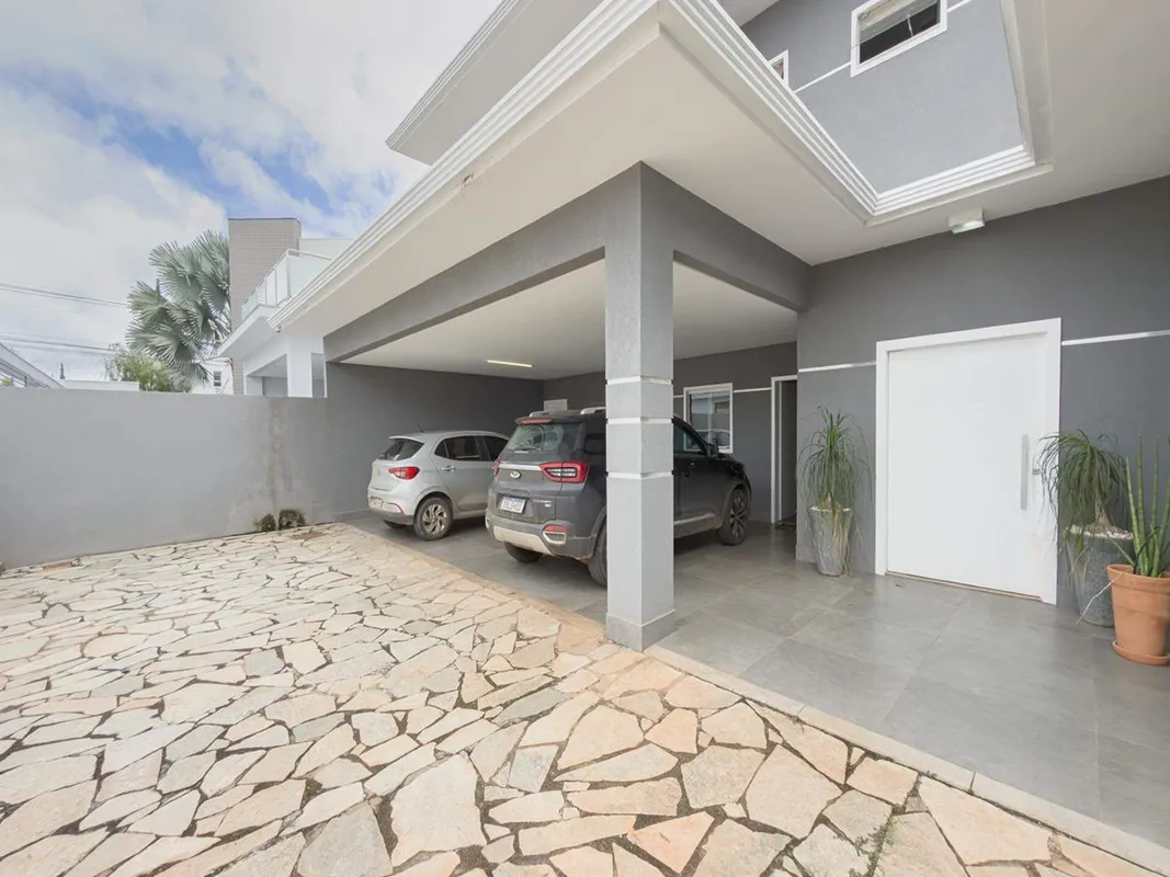 Descubra o privilégio de viver em uma residência que redefine o conceito de luxo...
