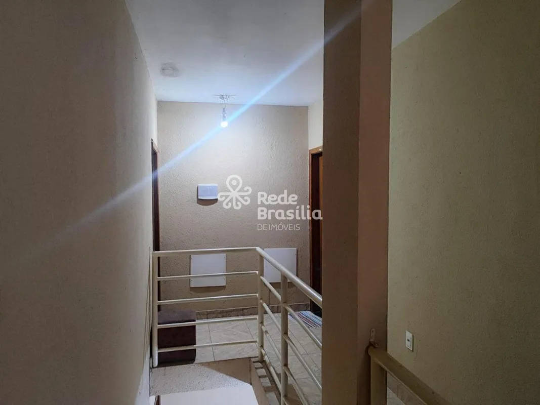 ADE Conjunto 18 - Águas ClarasDisponibilizamos para venda excelente prédio comer...