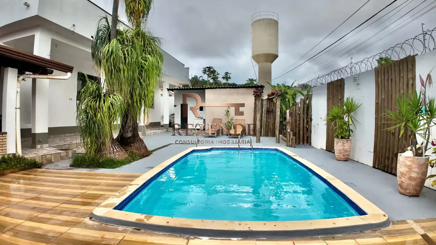 Excelente casa térrea de alto padrão, com projeto funcional e acabamentos de qua...