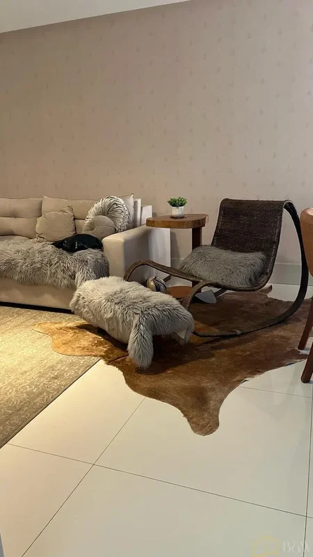 LOCAÇÃO - Lindo Apartamento MOBILIADO E DECORADO "Residencial Carvalhais de Manr...