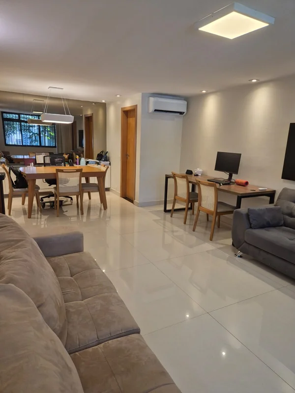 Conheça este apartamento perfeito para quem busca conforto, praticidade e uma lo...