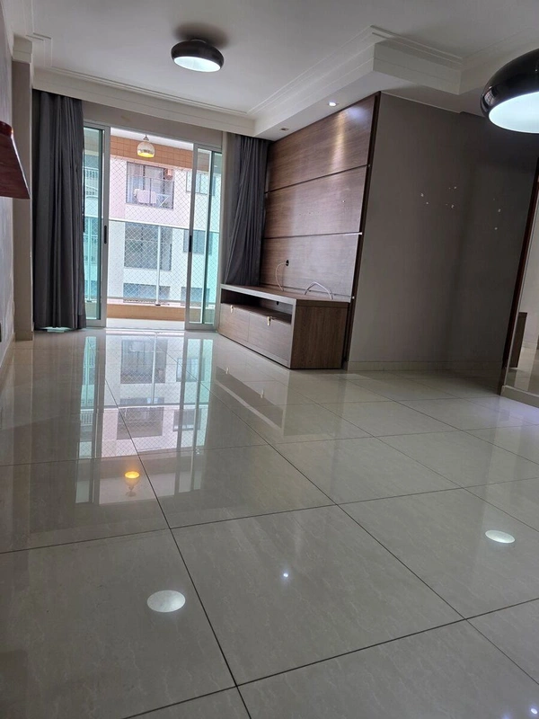 3 QUARTOS, SENDO 1SUÍTE - 13° ANDAR - REFPORMADO - VARANDA - METRÔ E SAÍDA PELO ...