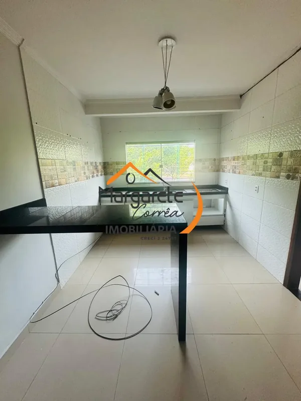 Imobiliária Margarete Corrêa vende apartamento na DF-150, Condomínio Comercial R...