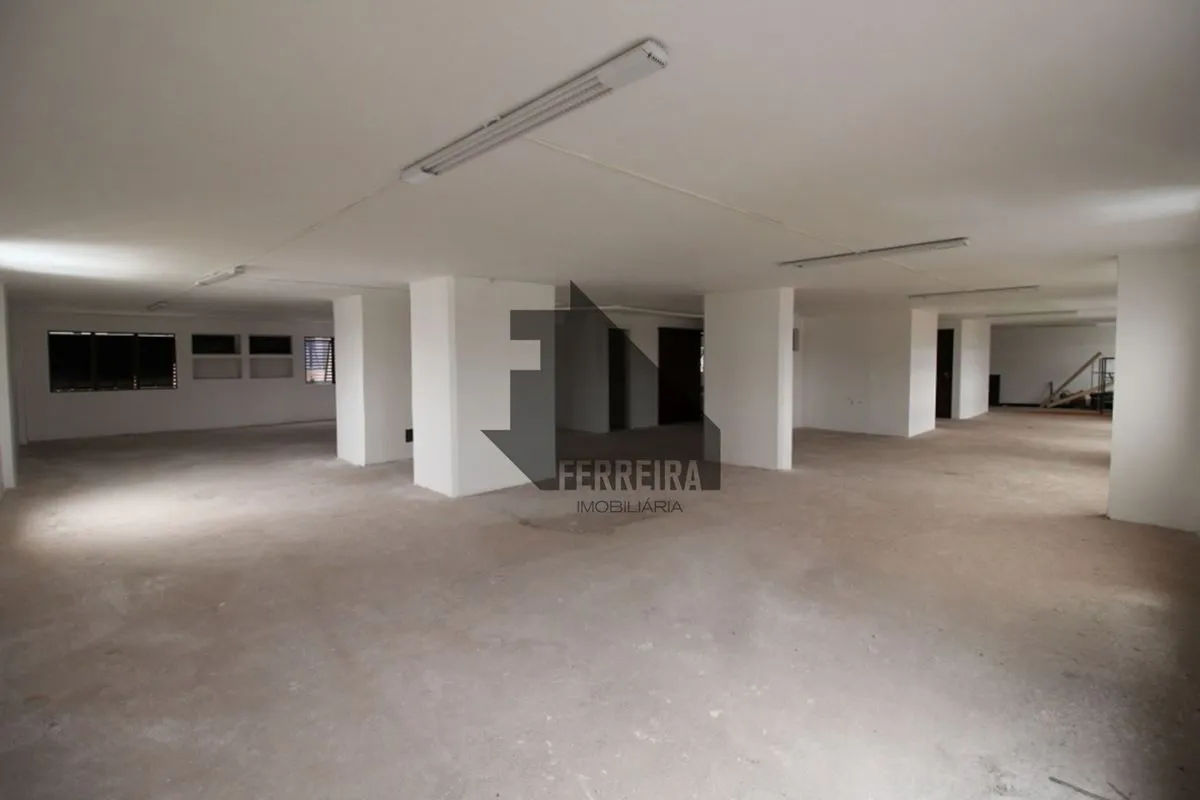 Situado no prestigiado Edifício Instituto Pacini, na Asa Sul, Brasília/DF, este ...