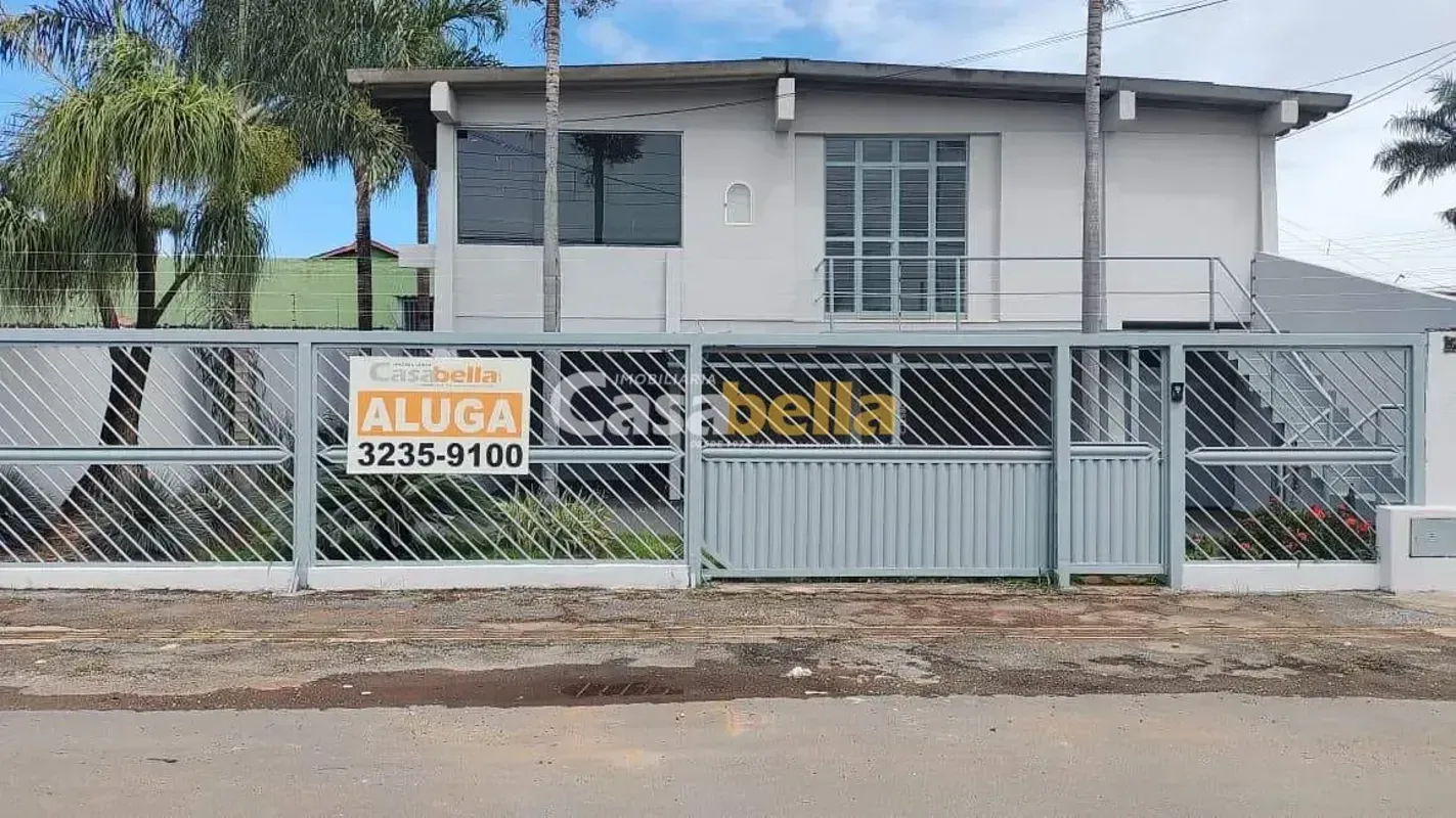 Para visitar o imóvel, favor ligar: Endereço do Sobrado: Av. Cascavel, 556 - St....