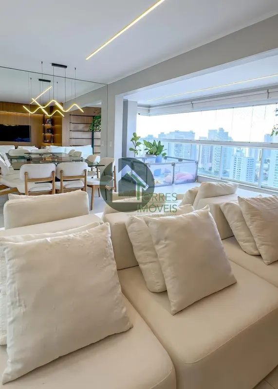 Venha conhecer este magnífico apartamento de alto padrão localizado no bairro Se...