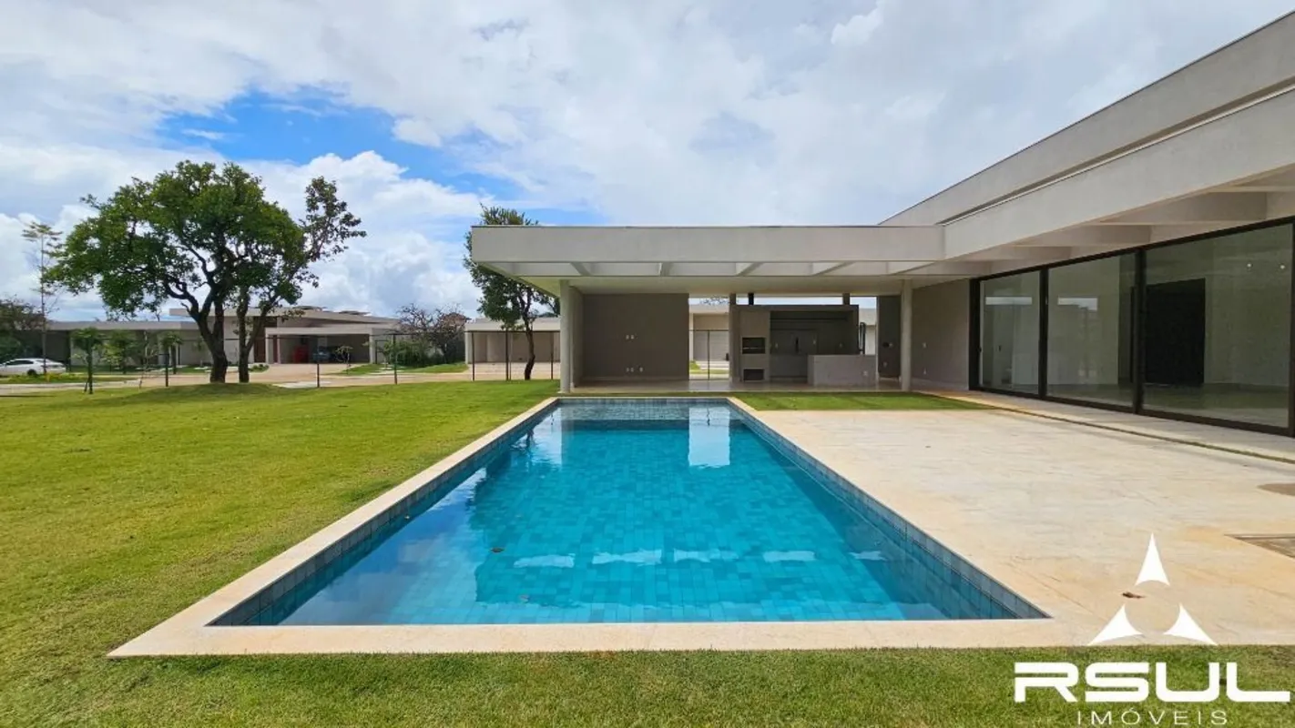 CASA NOVA+TÉRREA+MODERNA+SUSTENTÁVEL no Park Way QD 07Descubra o equilíbrio perf...