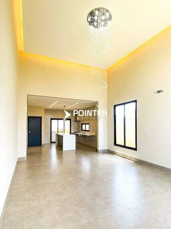 Casa de Alto Padrão em Alphaville 1 - Senador CanedoCom 364,31m² de terreno e 18...