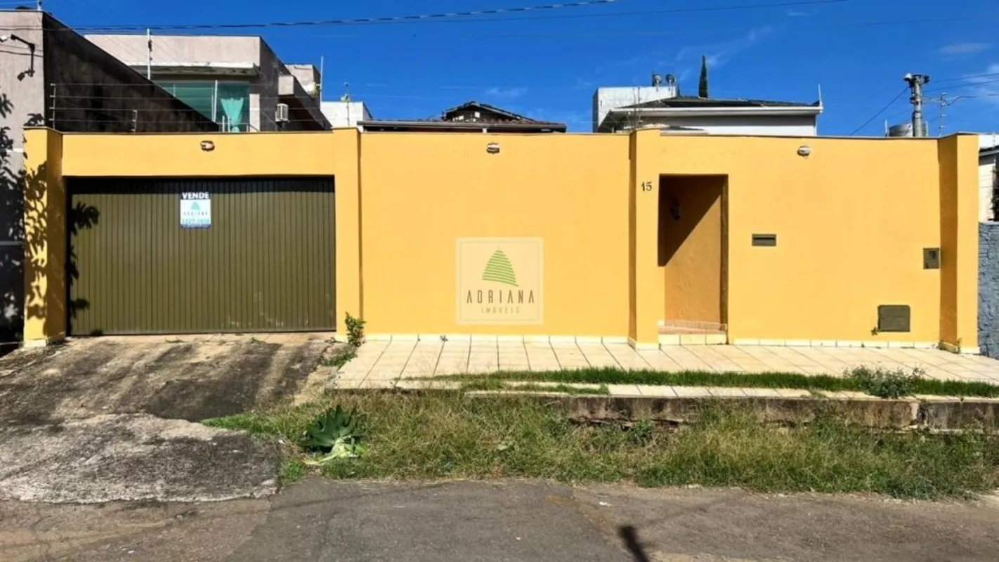 3 QUARTOS, SEDNO 1 SUITE, SALA, BANHEIRO SOCIAL, COPA, COZINHA, AREA DE SERVIÇO ...