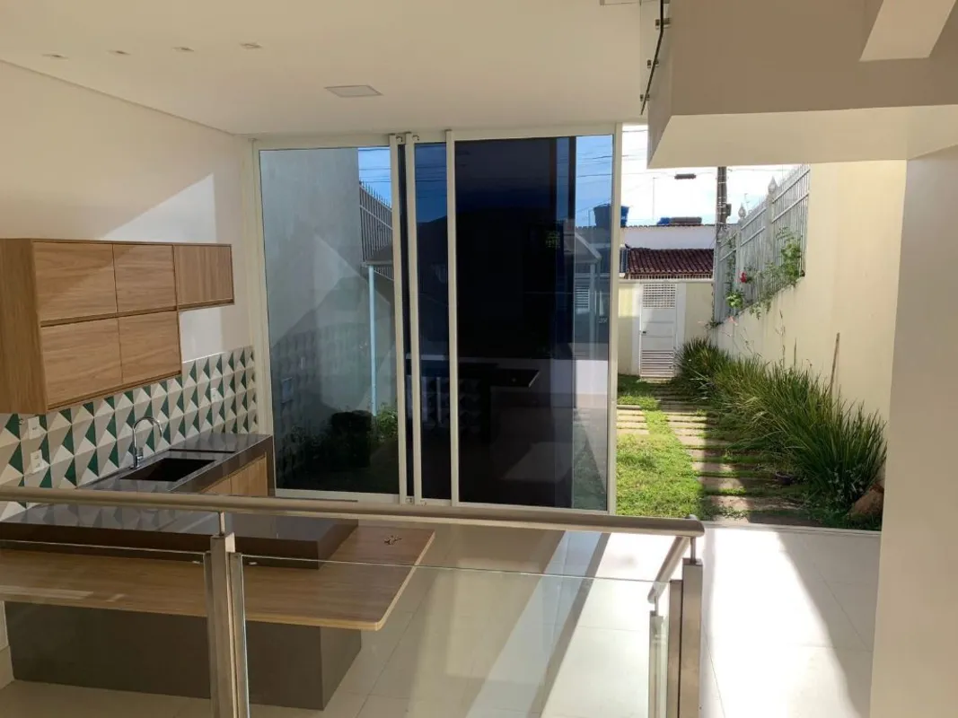 Procurando uma casa nova, moderna e completa no cruzeiro?Esta pode ser a escolha...