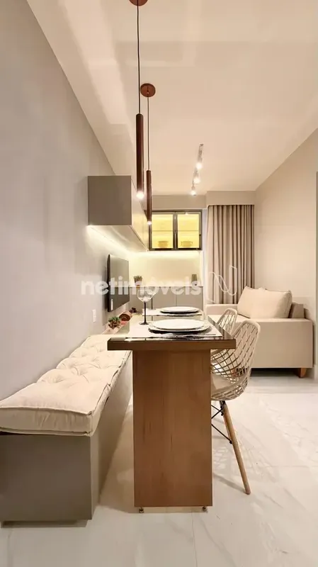 Ótima oportunidade! Imóvel com aproximadamente 24,32m²; garagem coberta e marcad...