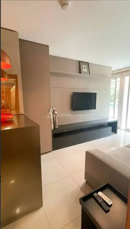 Descrição do ImóvelBrisas do Lago – Asa Sul | Vista Lago | 1 Suíte | 48m² | Alto...