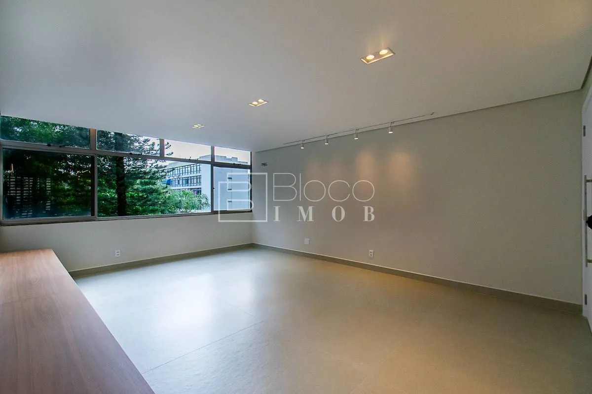 Canto, andar alto, nascente, vista livre, vazado, vaga em meio de quadra - as ca...