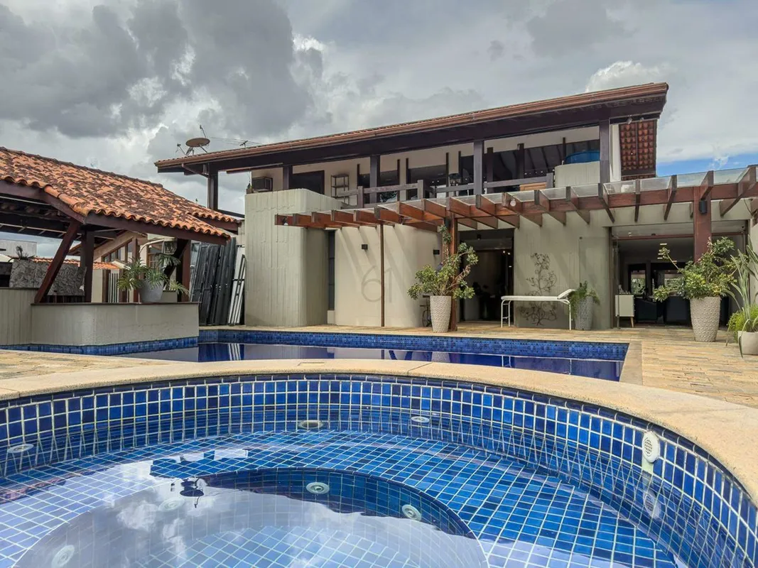 Em processo. CASA DE ALTO PADRÃO | QL 02 - LAGO SUL | BRASÍLIAValor: R$ 4.400.00...