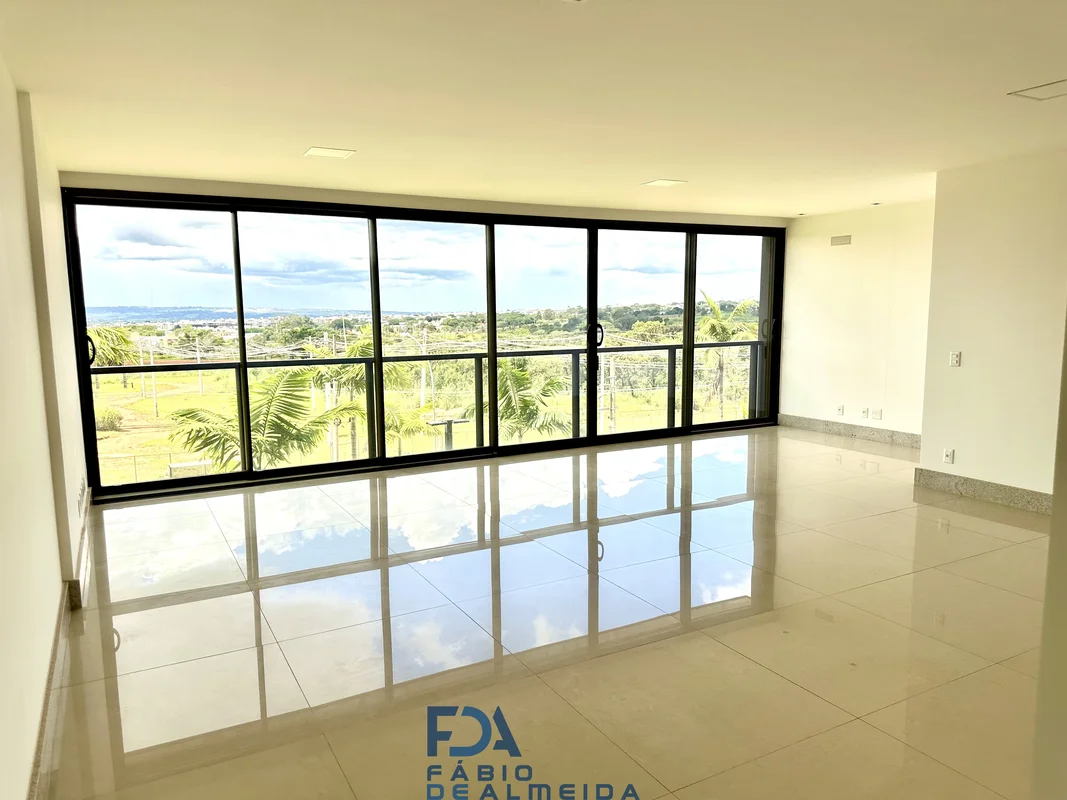 Espetacular 3 Suítes com 188m2 de frente ao Parque Burlemax e vista livre perman...