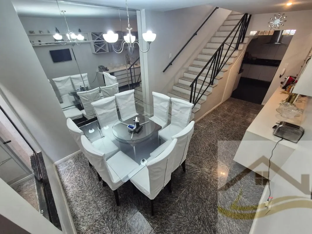 *Ótimo Sobrado à Venda no Cruzeiro Velho - 5 Quartos | 300m² de área construídaC...