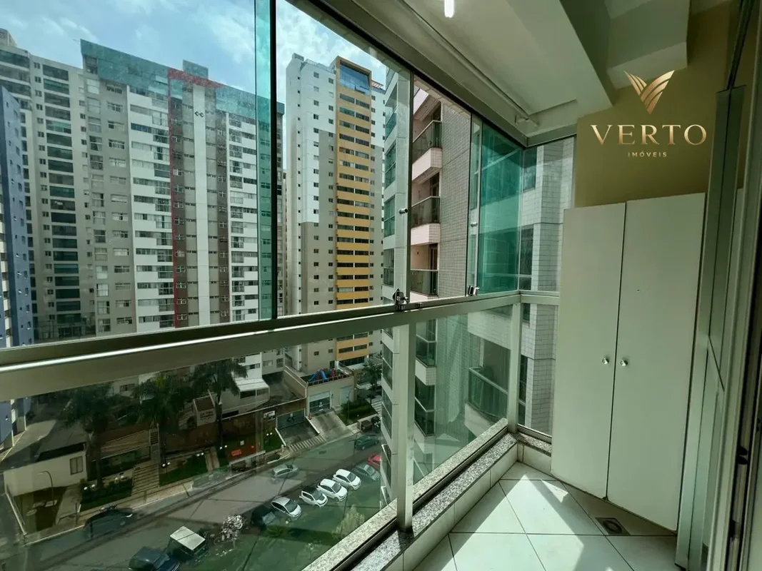 Conheça este confortável apartamento no Green Park Center, situado na Rua 20, no...