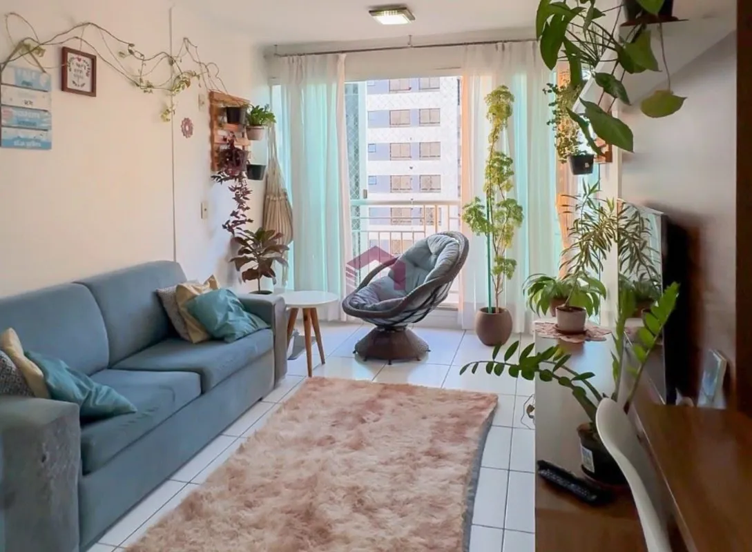 Fernandes & Coelho Imóveis apresenta um excelente apartamento de 63m² no Residen...