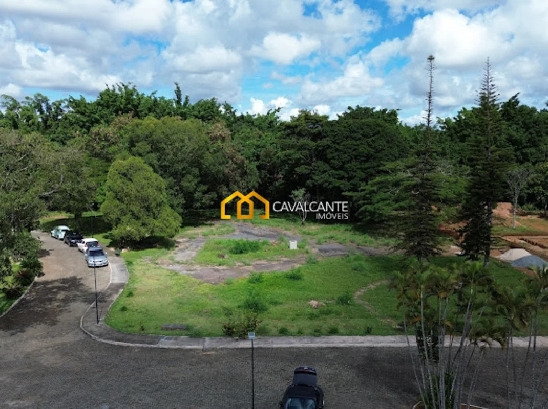 Lote residencial no SMPW Quadra 17, no Park Way, Brasília, com potencial para co...