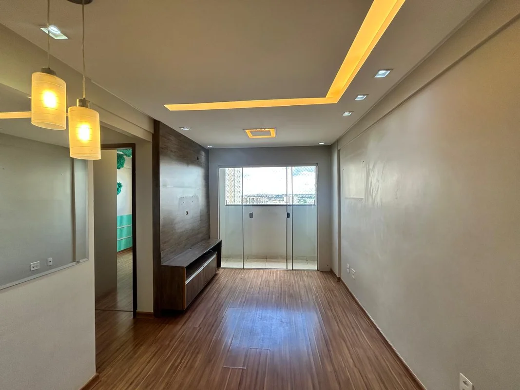 OPORTUNIDADE EM SAMAMBAIA SUL – RESIDENCIAL MARIA CLARA (QN 108)O apartamento do...