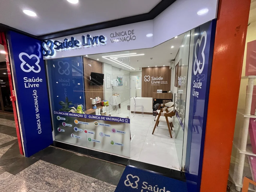 Vende-se Loja no Fashion MallSHC/S EQ 302/303 BL A LJ 54 TE Asa Sul - DFComposta...
