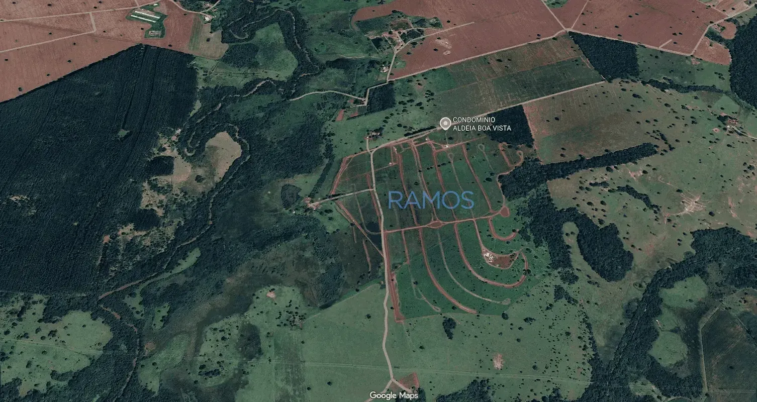 Excelente Fazenda de 10 Alqueires (49,43 Hectares) Próxima a Goiânia Frente para...