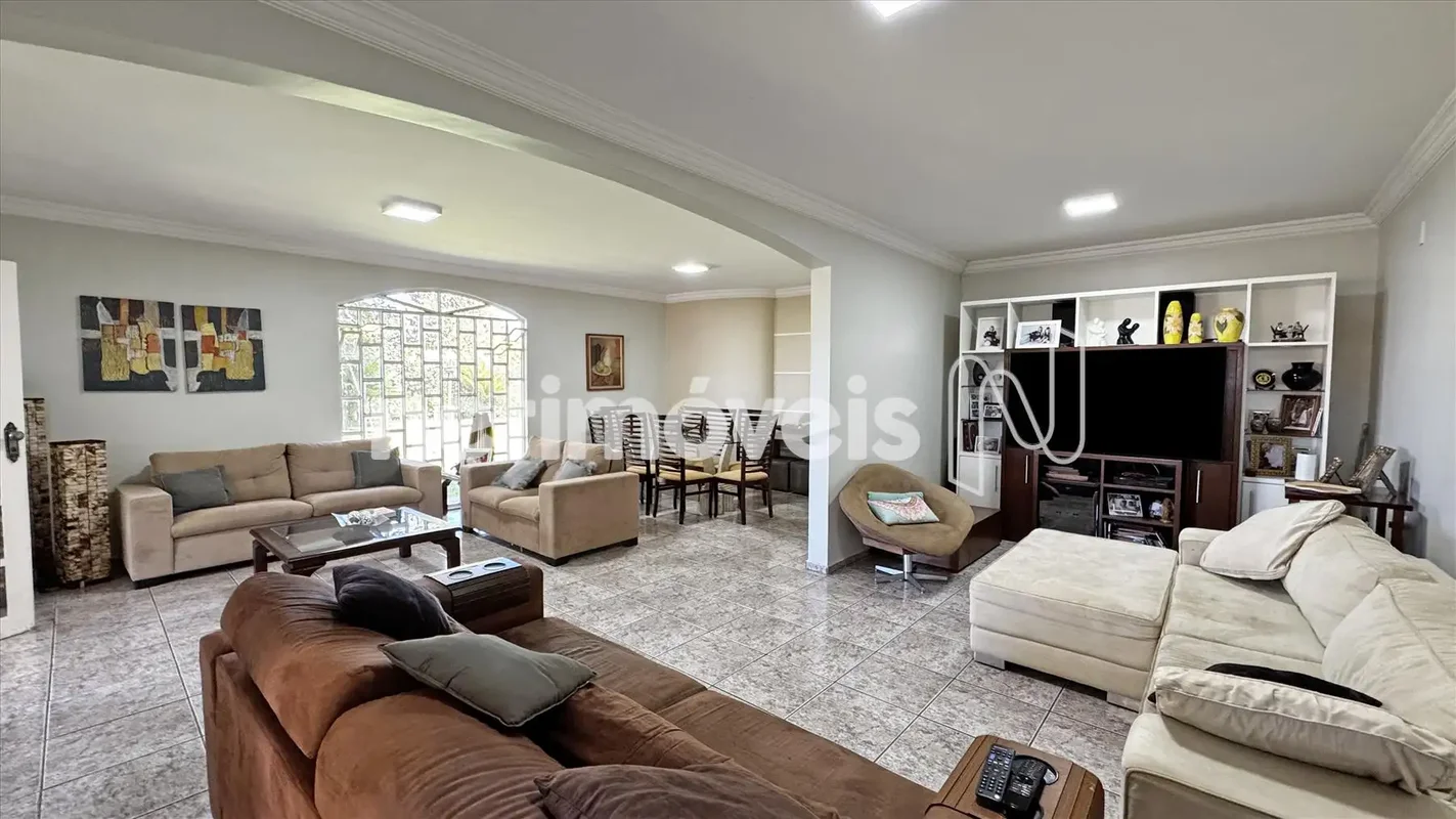 Casa Térrea em Condomínio Fechado – 3 Quartos, 2.500 m² de Lote e Área Verde Pri...