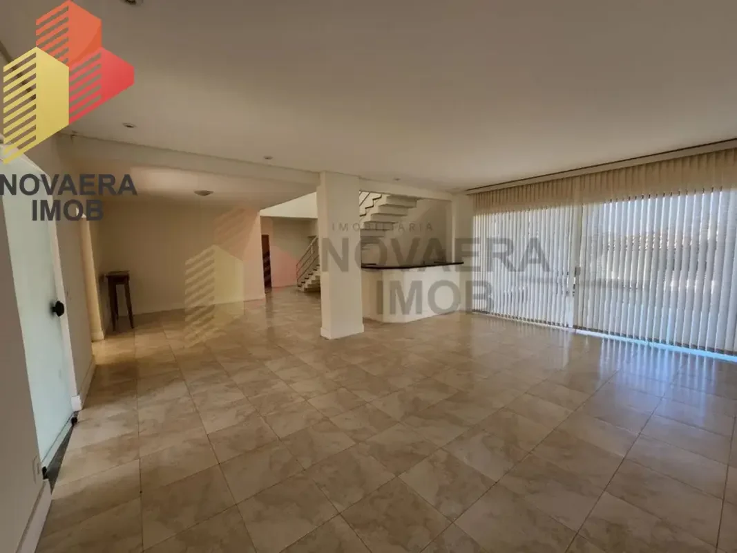 VENDA DE RESIDÊNCIA DE ALTO PADRÃO NO CONDOMÍNIO VILLE DE MONTAGNE"CASA COM HABI...