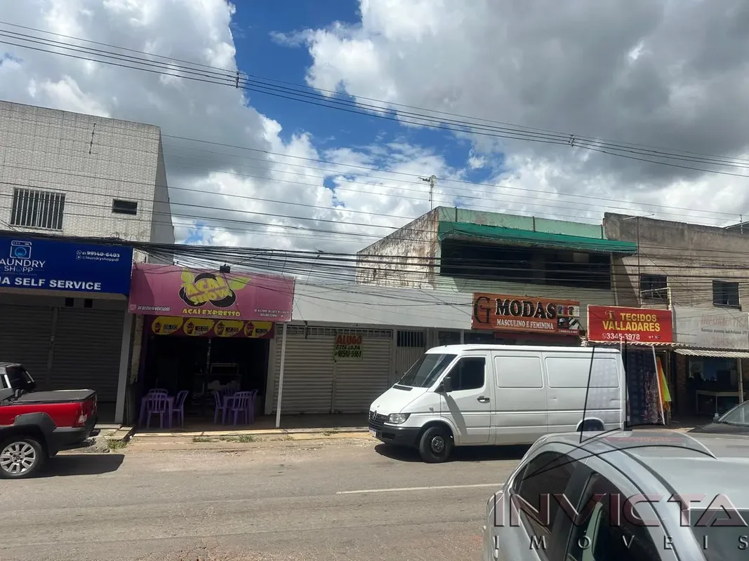 OPORTUNIDADE IMPERDÍVEL DE INVESTIMENTO – RENDA IMEDIATA! Imóvel comercial à ven...