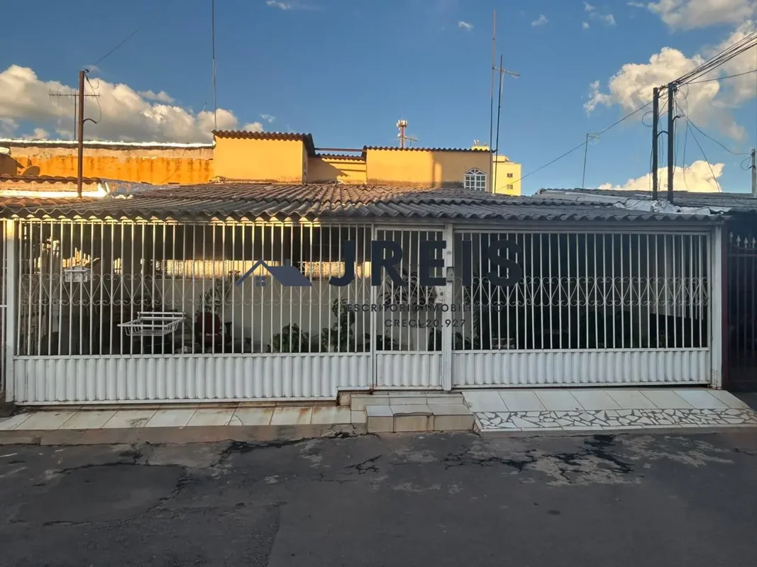 JREIS ESCRITÓRIO IMOBILIÁRIOImóvel bem localizado no bairro P. Sul, próximo à CE...