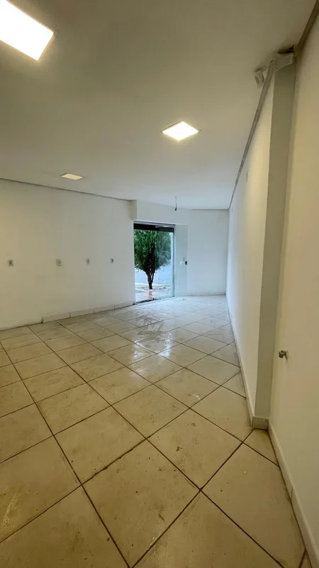 Oportunidade de alugar uma sala na Avenida C 233, Qd. 569, no SETOR NOVA SUICA, ...