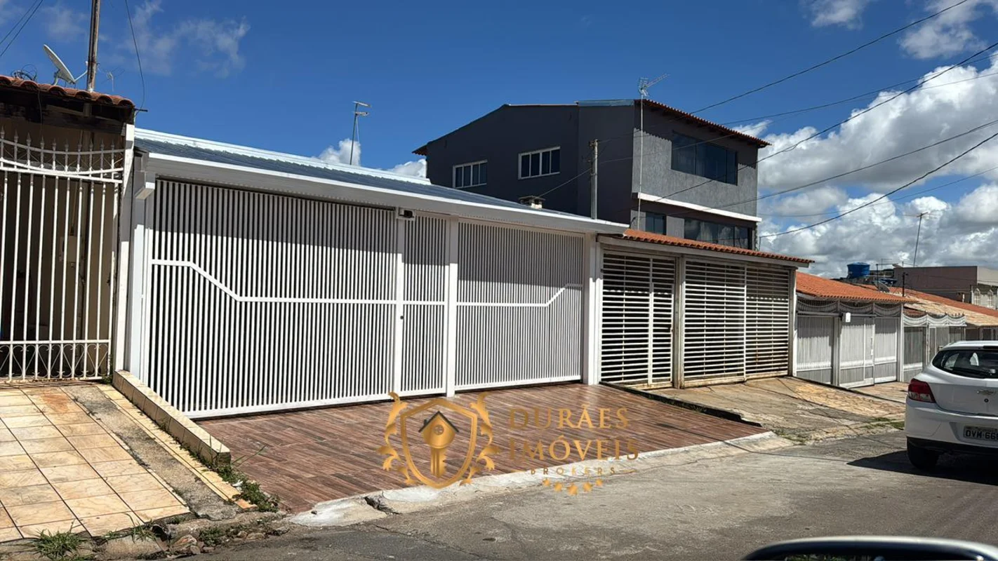 A Durães Imóveis Brokers tem a honra de apresentar este belíssimo imóvel localiz...