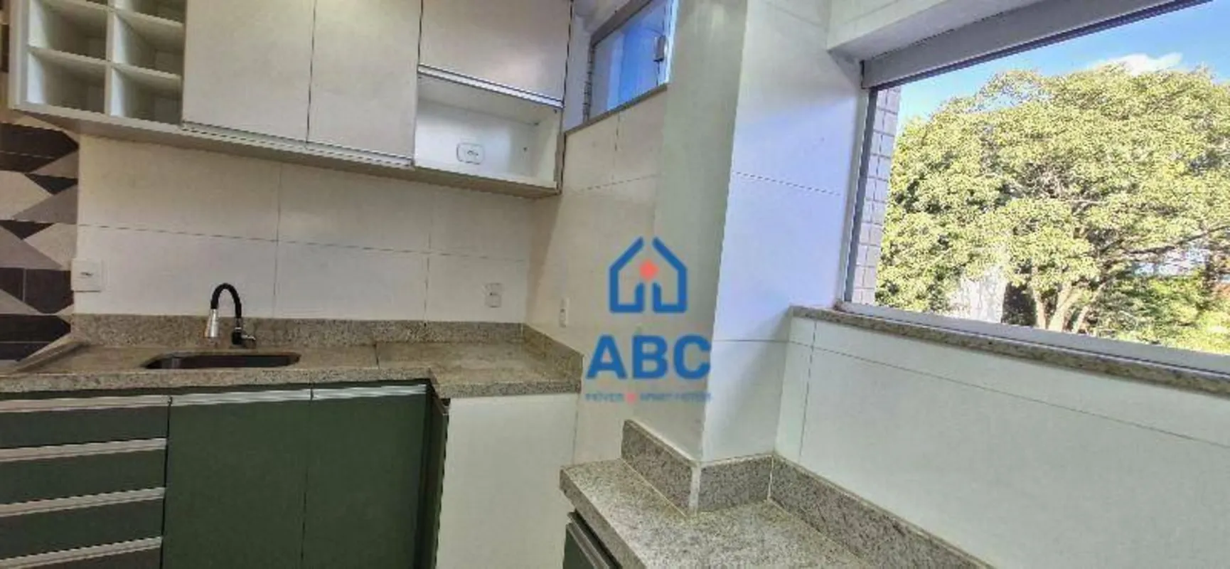 SQS 411 Bloco A, Primeiro AndarSegunda Locação, após a ReformaLindo Apartamento ...