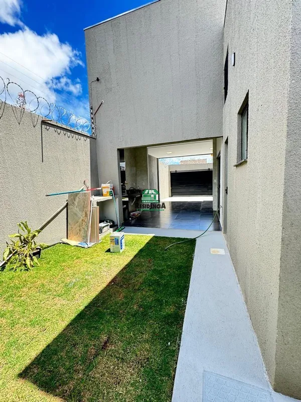 Casa a Venda no Bairro São João Médio Padrão 3 Quartos, sendo 1 Quarto c/ Suíte ...