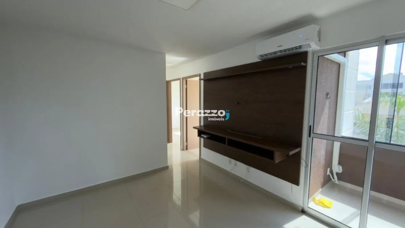 Excelente Apartamento 2º andar localizado no Jardins Mangueiral na QC 04 por R$2...
