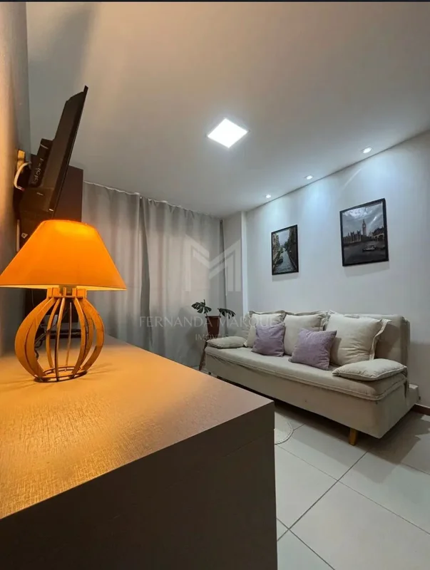 Fernanda Marques vende lindo apartamento com 1 quarto, todo mobiliado com garage...