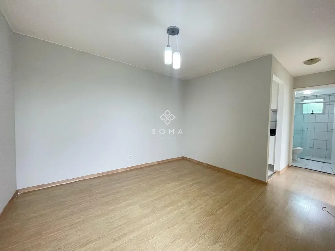 ESPECIFICAÇÕES DO APARTAMENTO :- Sala ampla- Varanda com blindex- Cozinha com ba...