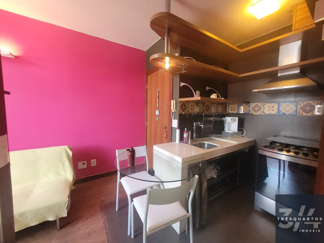 Quarto e Sala Mobiliado na SQS 405 –Pronto para Morar!Se você busca praticidade,...